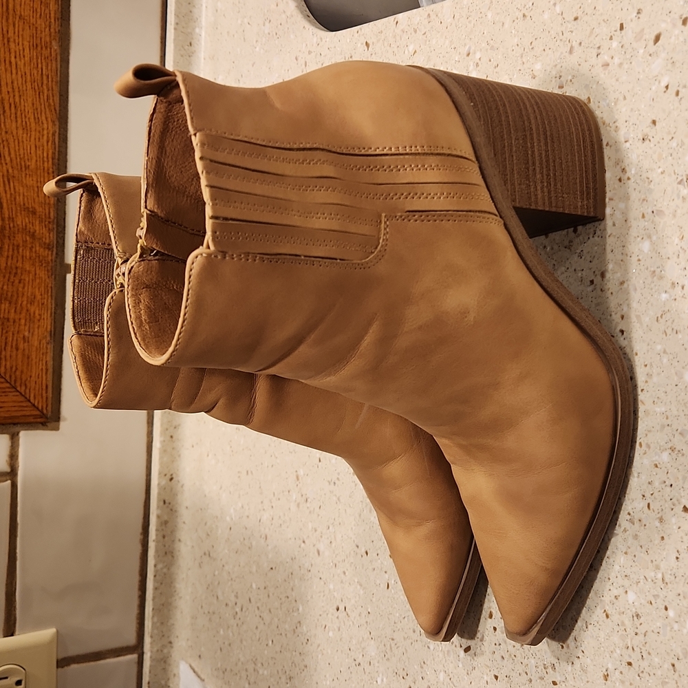 Universal Thread Booties